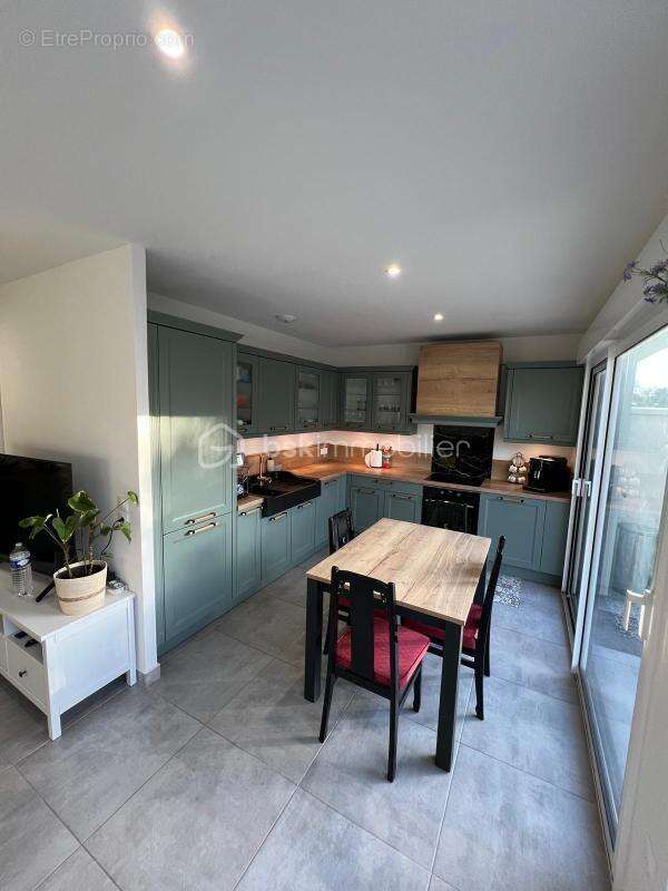 Maison à CHAMPS-SUR-MARNE