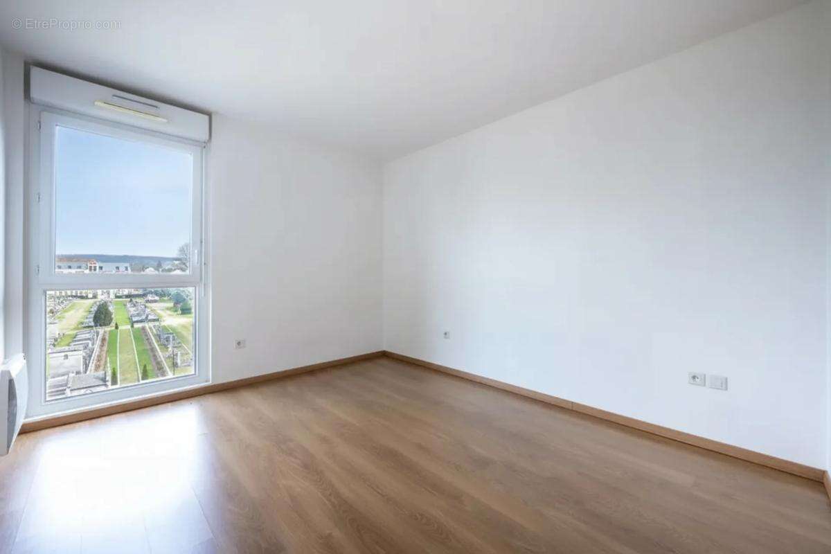 FAMILLE OU INVESTISSEURS Appartement  de 72 m² à Mantes-la-Jolie - photo 7