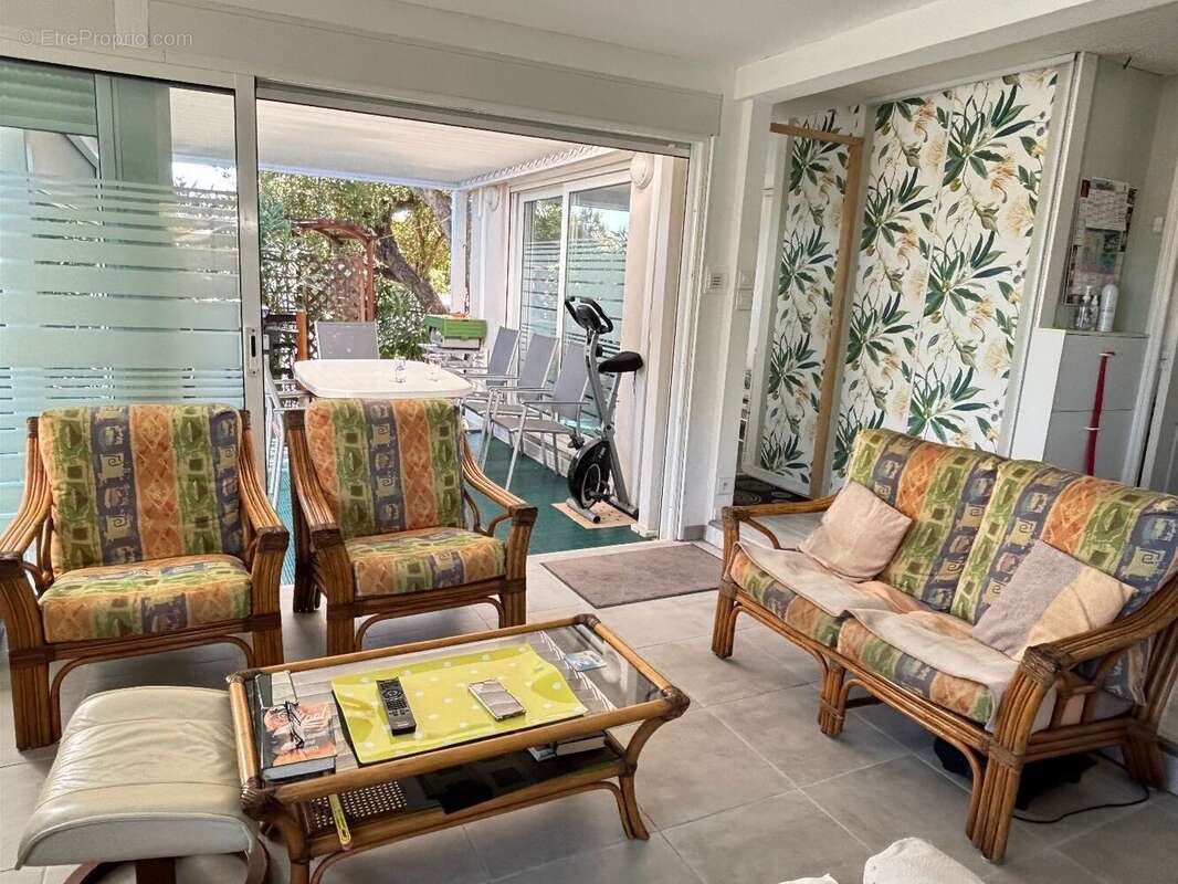 Maison à ROQUEBRUNE-SUR-ARGENS