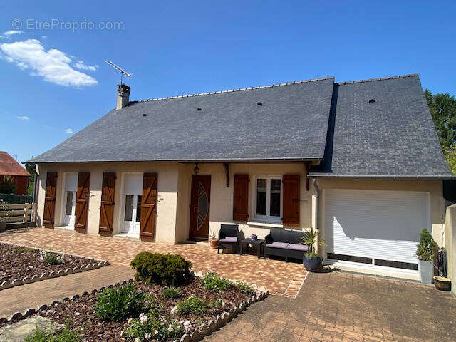 Maison à PARIGNE-L&#039;EVEQUE