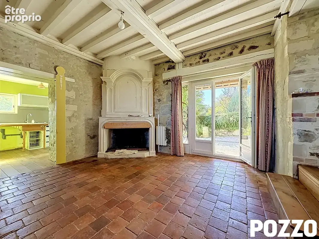 Maison en pierres  Quettreville Sur Sienne-Hyenville 5 pièces 112 m2 sur un terrain de 246 m² - photo 2