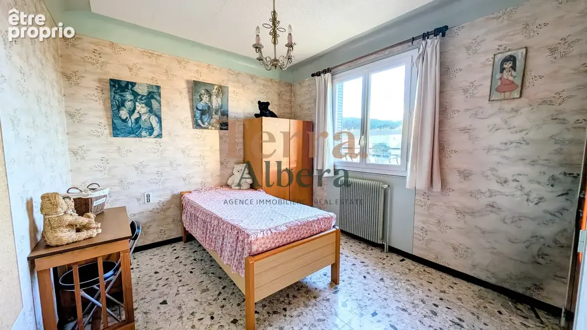 Saint-Genis-Des-Fontaines - Villa de 308 m2 avec 3 Appartements - photo 22