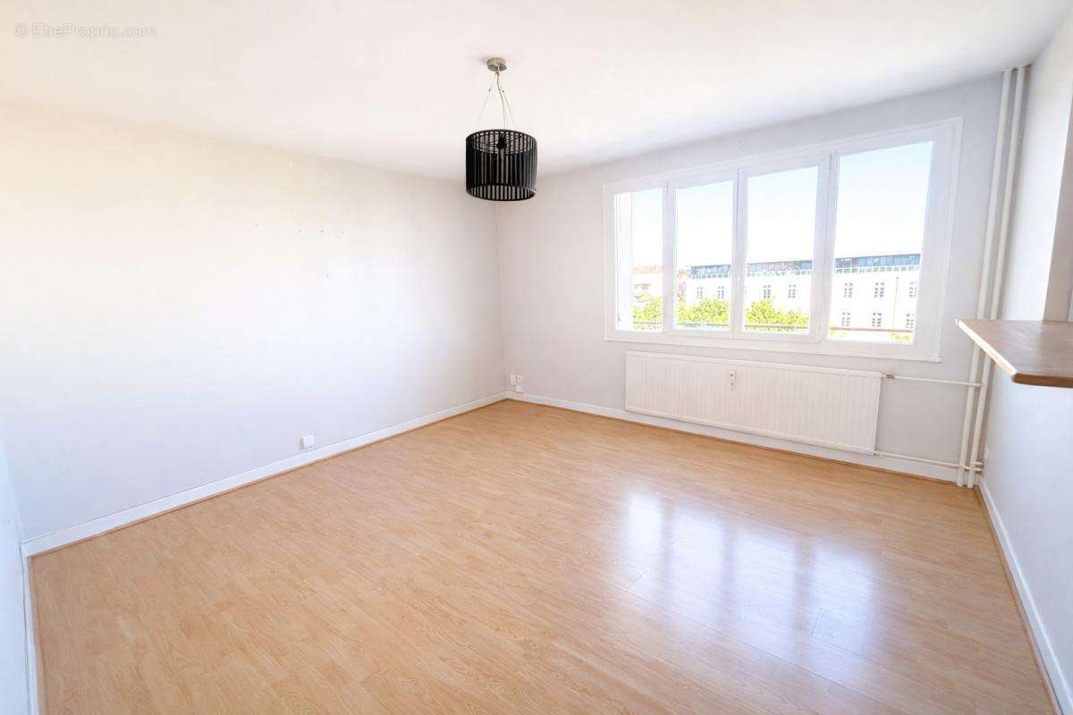 Appartement T2 - Quartier Drapeau - DIJON - photo 4