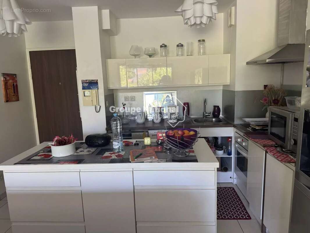 Appartement à SIX-FOURS-LES-PLAGES