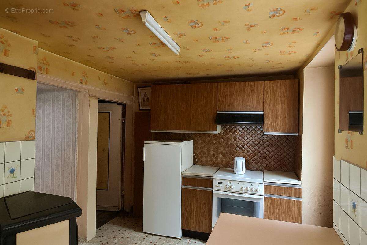 Maison à ROUGEGOUTTE