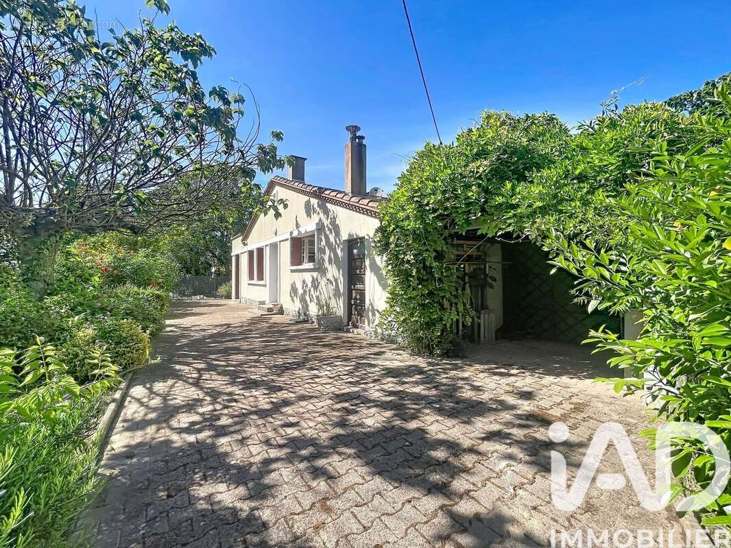 Photo 2 - Maison à VILLENOUVELLE