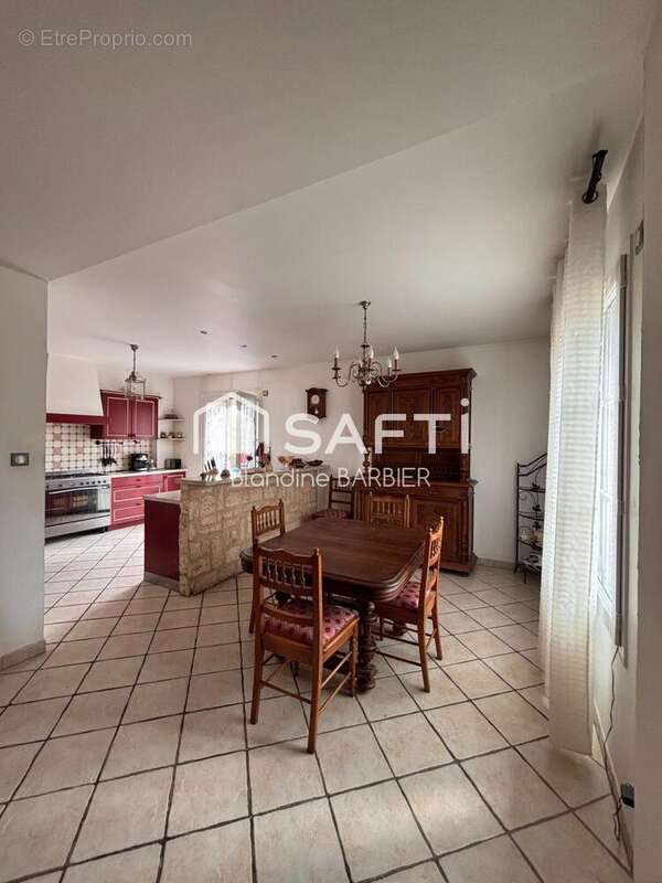 Photo 5 - Maison à LE BREUIL