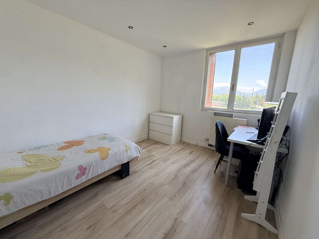 Appartement à FONTAINE