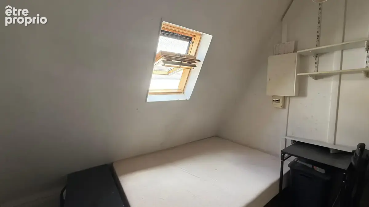Pereire-Malesherbes Paris 17ème - Chambre de service 1 pièce 8 m² - photo 7