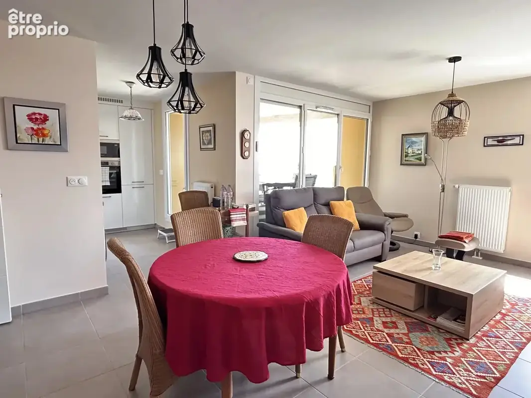 Appartement t3 -  ascenseur - terrasse - parking - photo 4