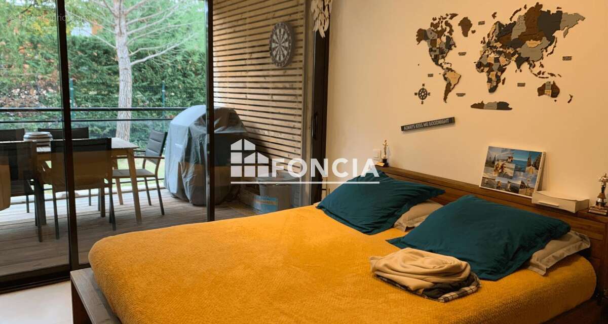 Appartement à VENELLES