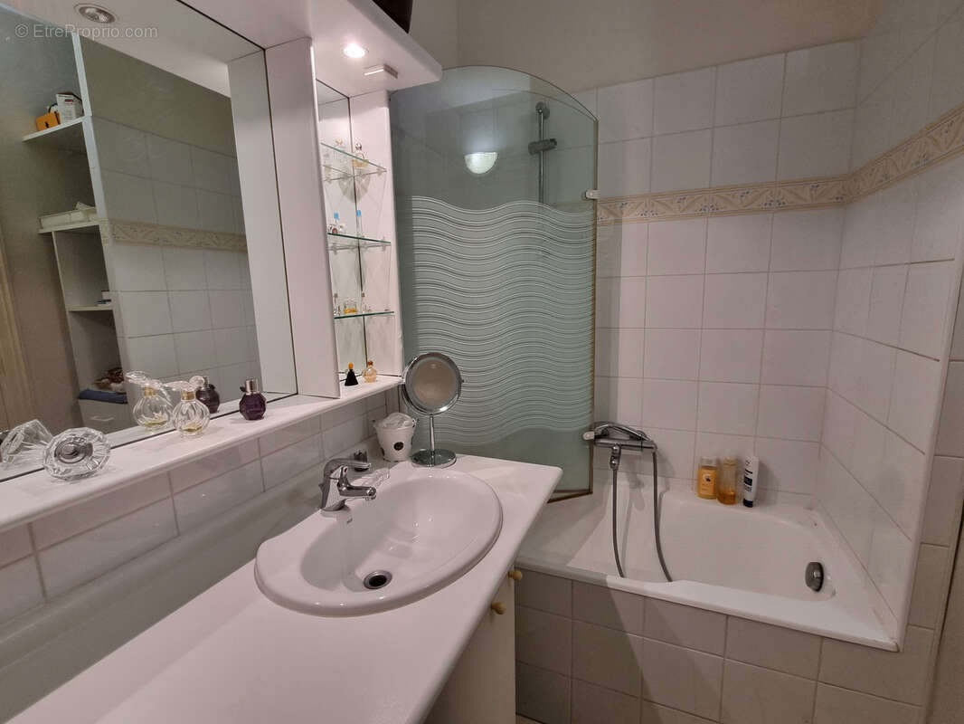 Appartement à TASSIN-LA-DEMI-LUNE