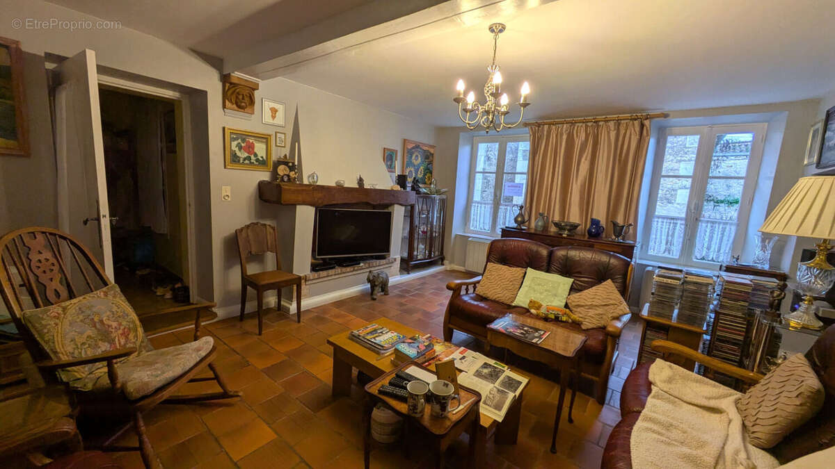 Maison à USSON-DU-POITOU