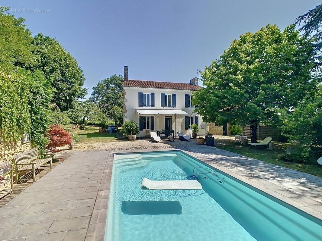 Photo 1 - Maison à SAINTE-CHRISTIE