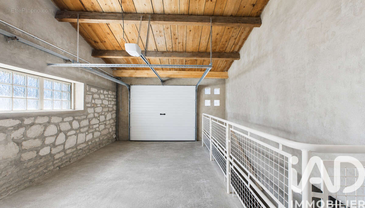 Maison 134 m² à Sainte-Soulle  - photo 9