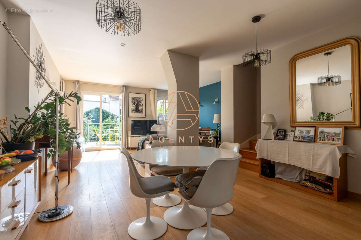 Maison à LE PERREUX-SUR-MARNE