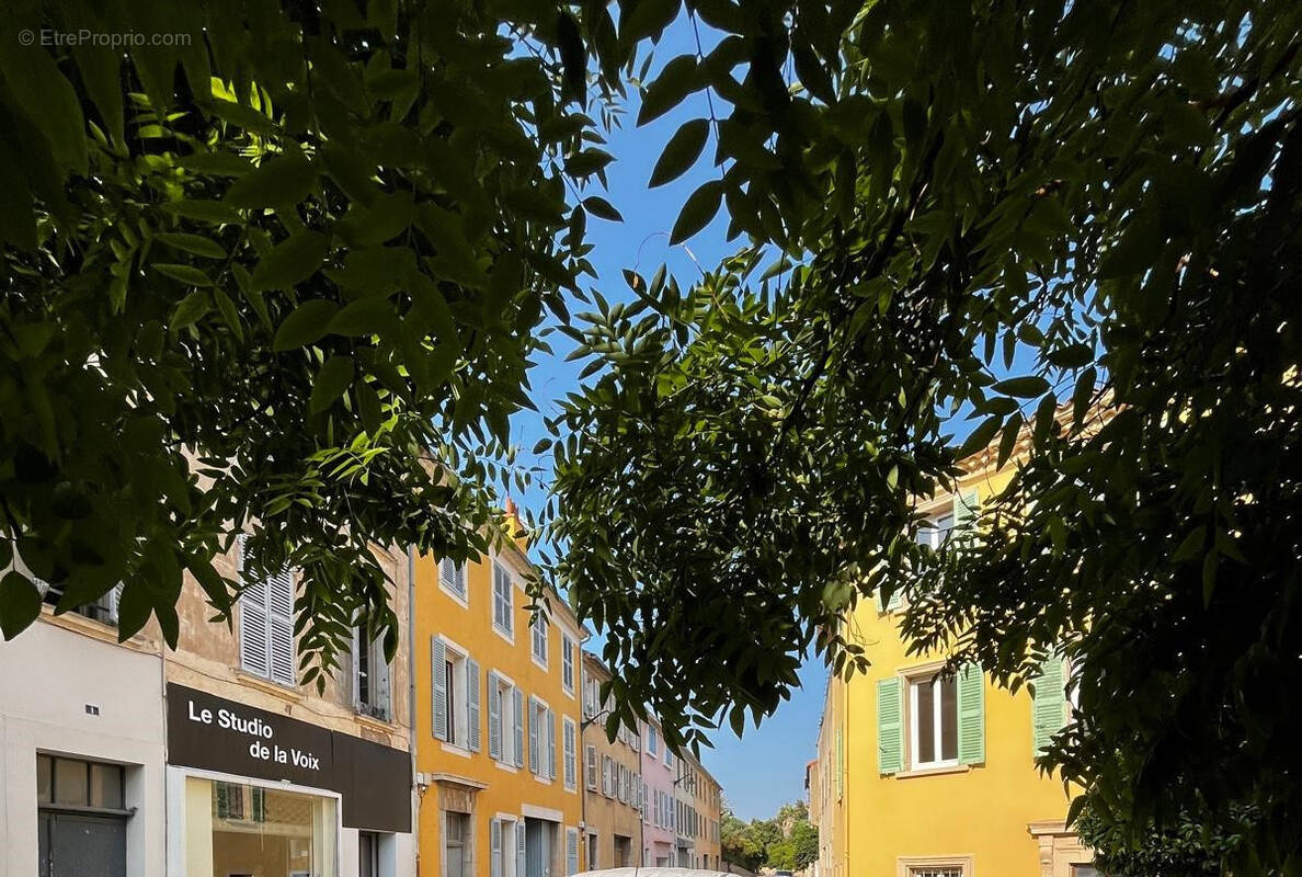 Appartement à HYERES