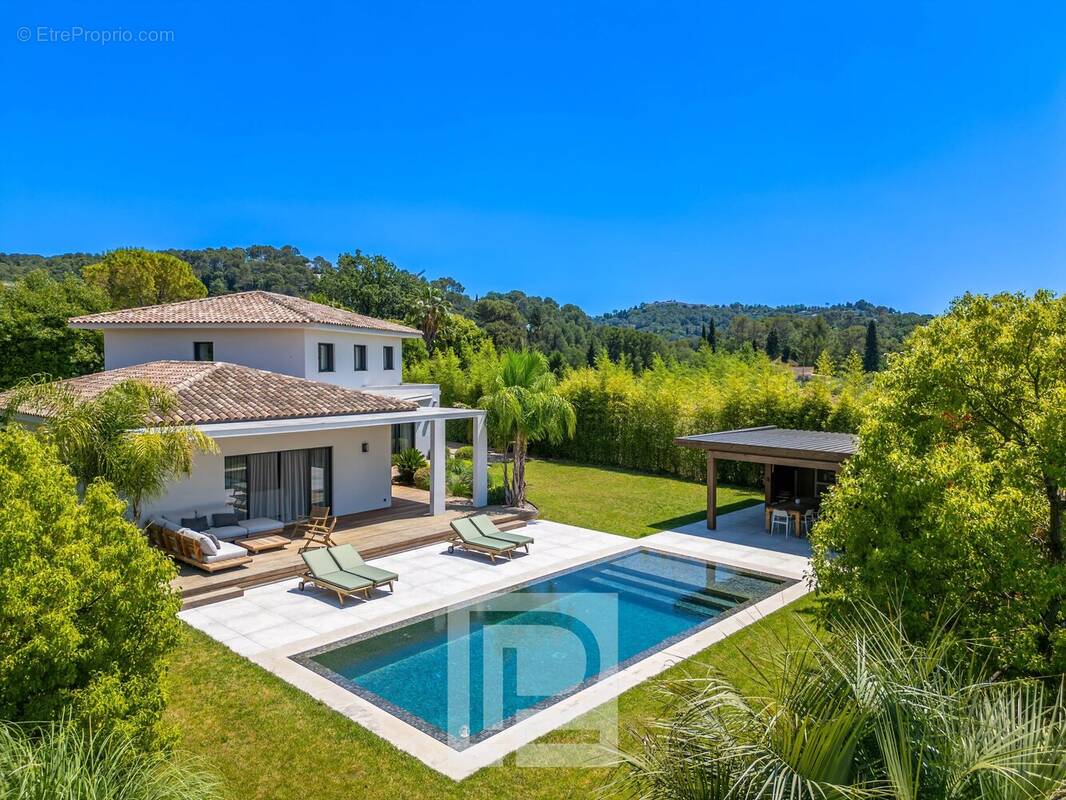 Maison à MOUGINS