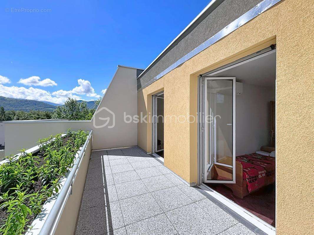 Appartement à MEYLAN