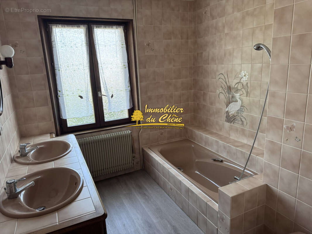 Maison 134 m² à Saint-Loup-Sur-Semouse  - photo 7