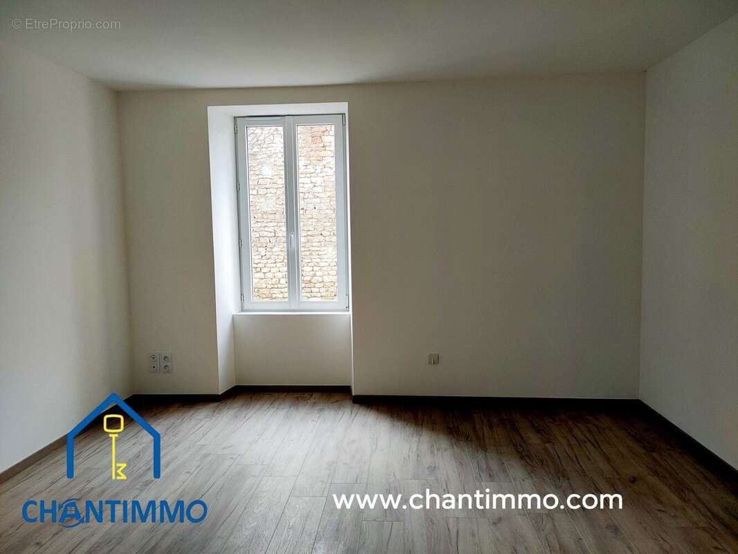 chambre 1 - Maison à SAINTE-HERMINE