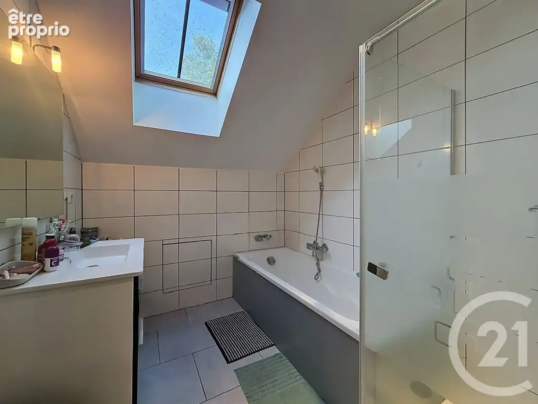 Maison 5 pièces 122 m² à vendre à La Ferte-Saint-Aubin (45240) - photo 7