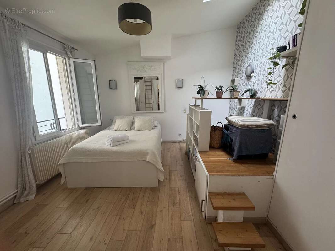 Appartement à PARIS-20E