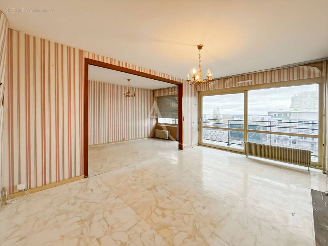 Appartement à MELUN