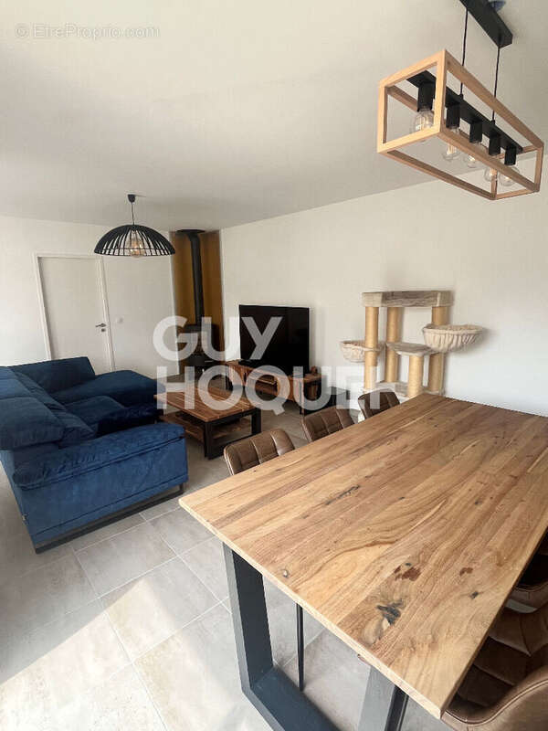 Maison à VILLENEUVE-DE-LA-RAHO