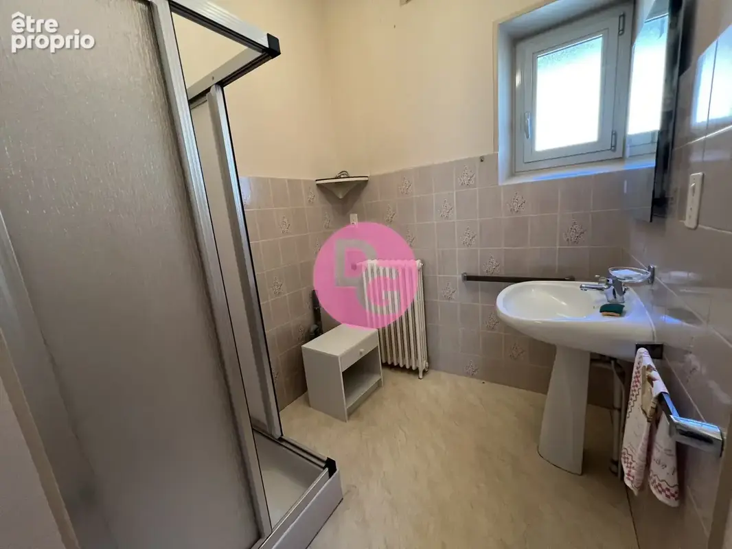 Maison 4 pièces 99 m² à vendre à Decazeville (12300) - photo 4