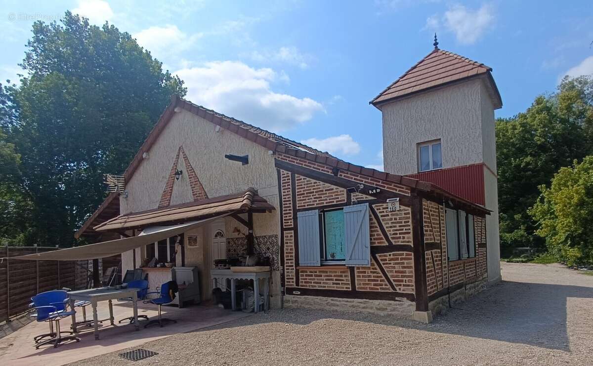 Maison 90 m² à Branges  - photo 2