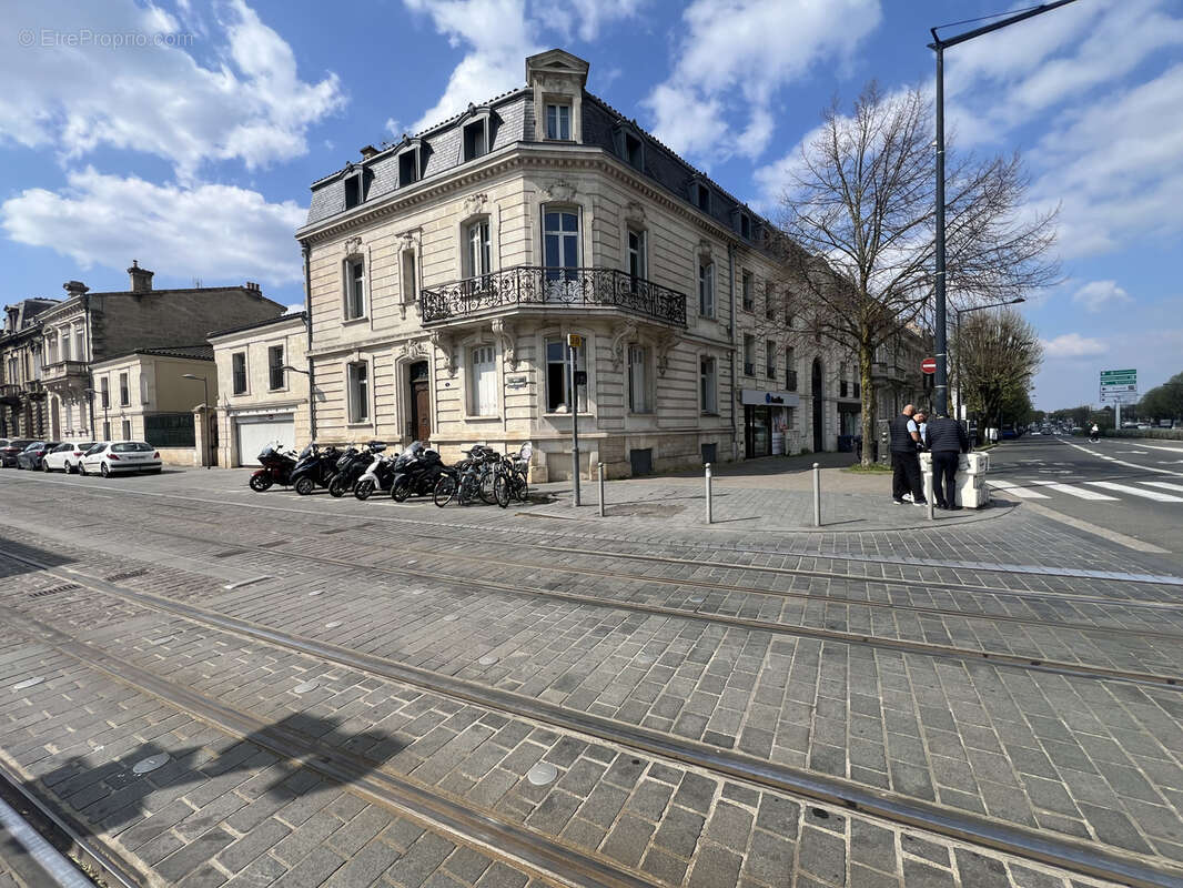 Appartement à BORDEAUX