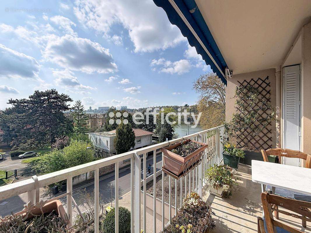Appartement à CALUIRE-ET-CUIRE