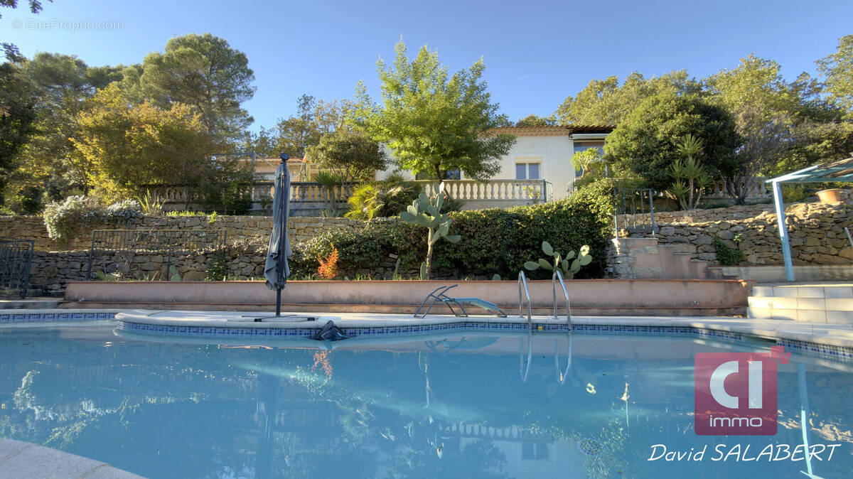 Maison à SAINTE-ANASTASIE-SUR-ISSOLE