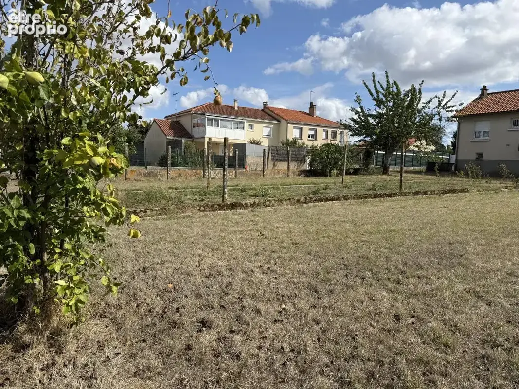 Terrain 658 m² à vendre à Begrolles-En-Mauges (49122) - photo 2