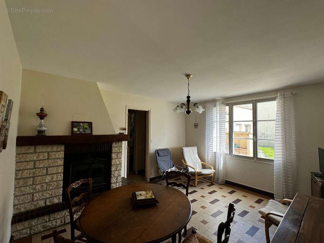 Maison 85 m² à Nanteuil-Sur-Marne  - photo 2