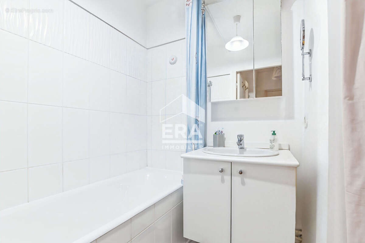 Appartement à ISSY-LES-MOULINEAUX