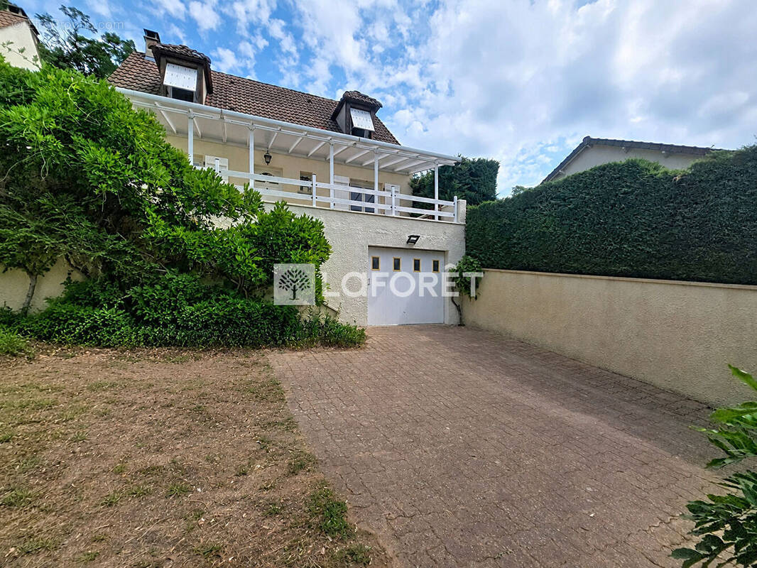 Maison à MARCOUSSIS