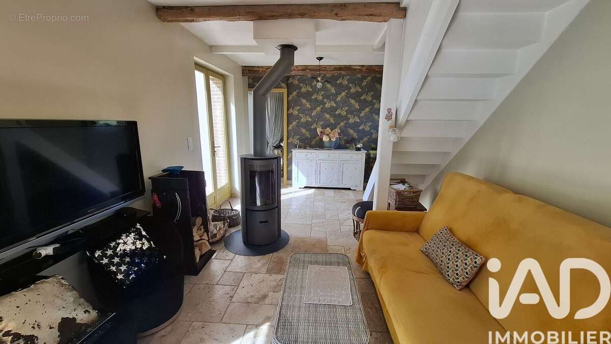 Maison 90 m² à Courdemanche  - photo 8