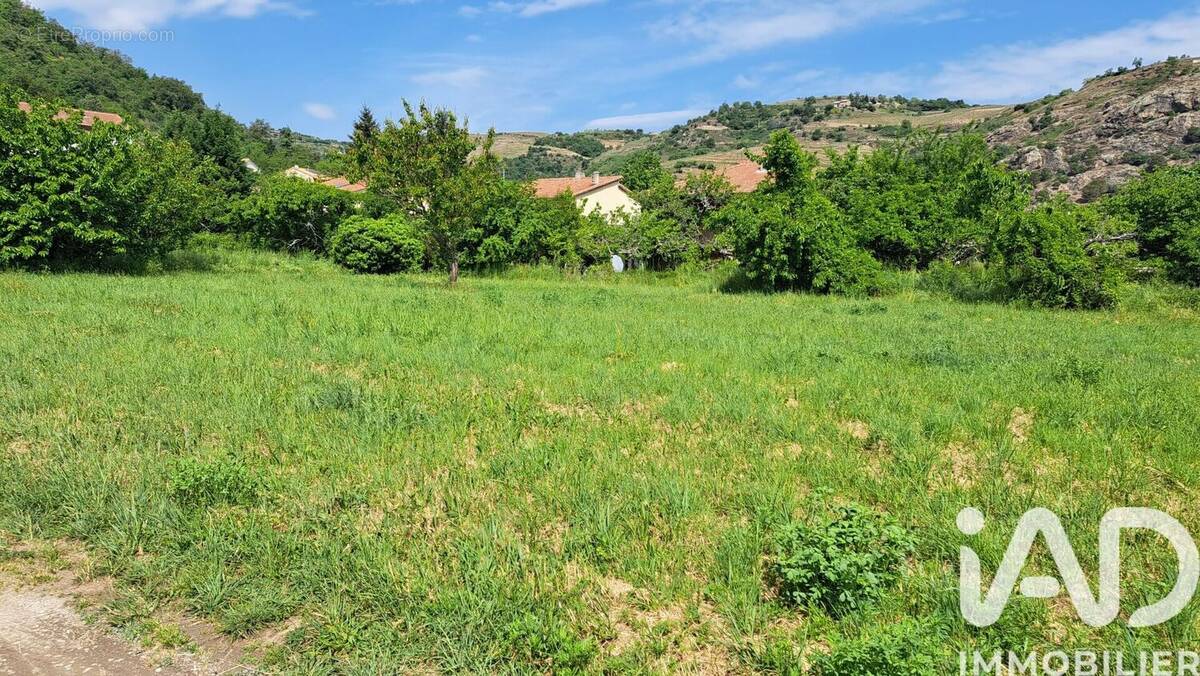 Photo 1 - Terrain à SARRAS
