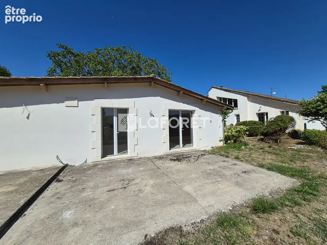 Maison d'habitation avec 2 gîtes au calme et garage. - photo 15
