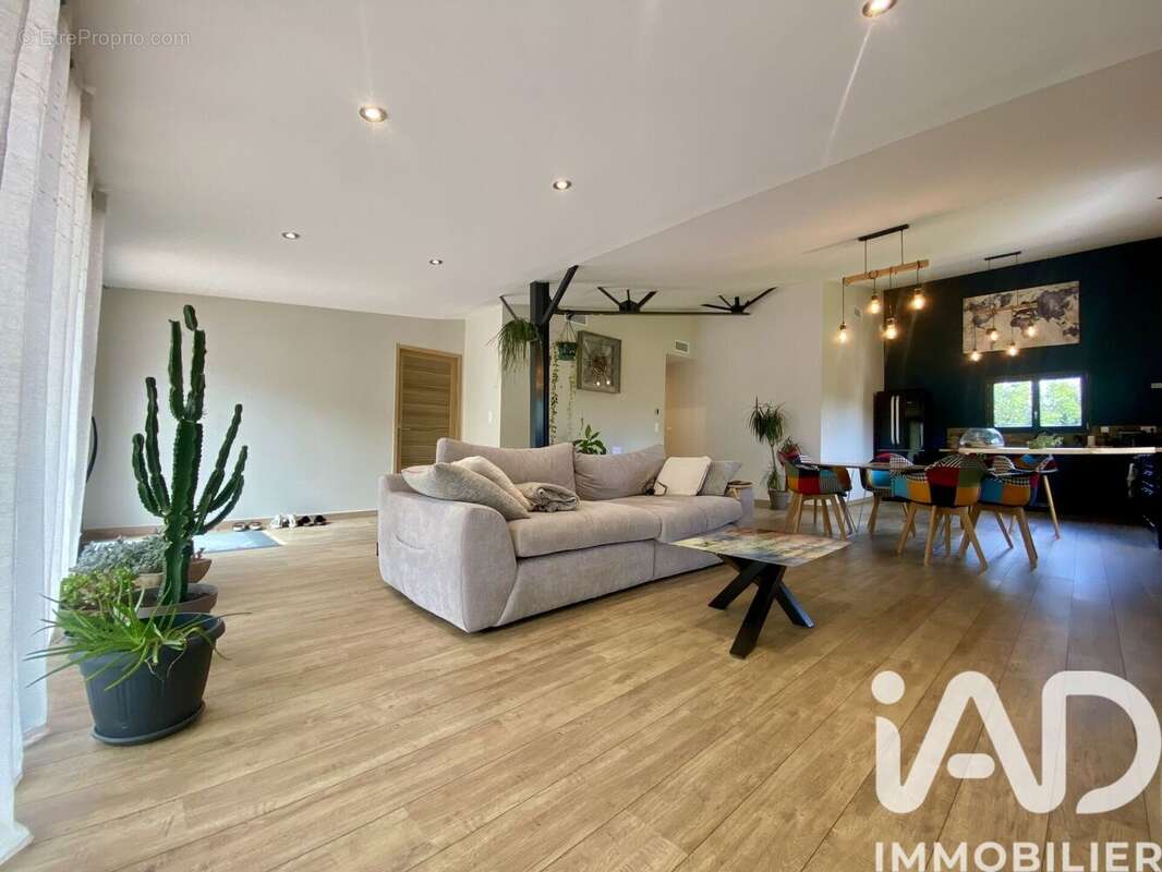 Photo 5 - Maison à MALEMORT-DU-COMTAT