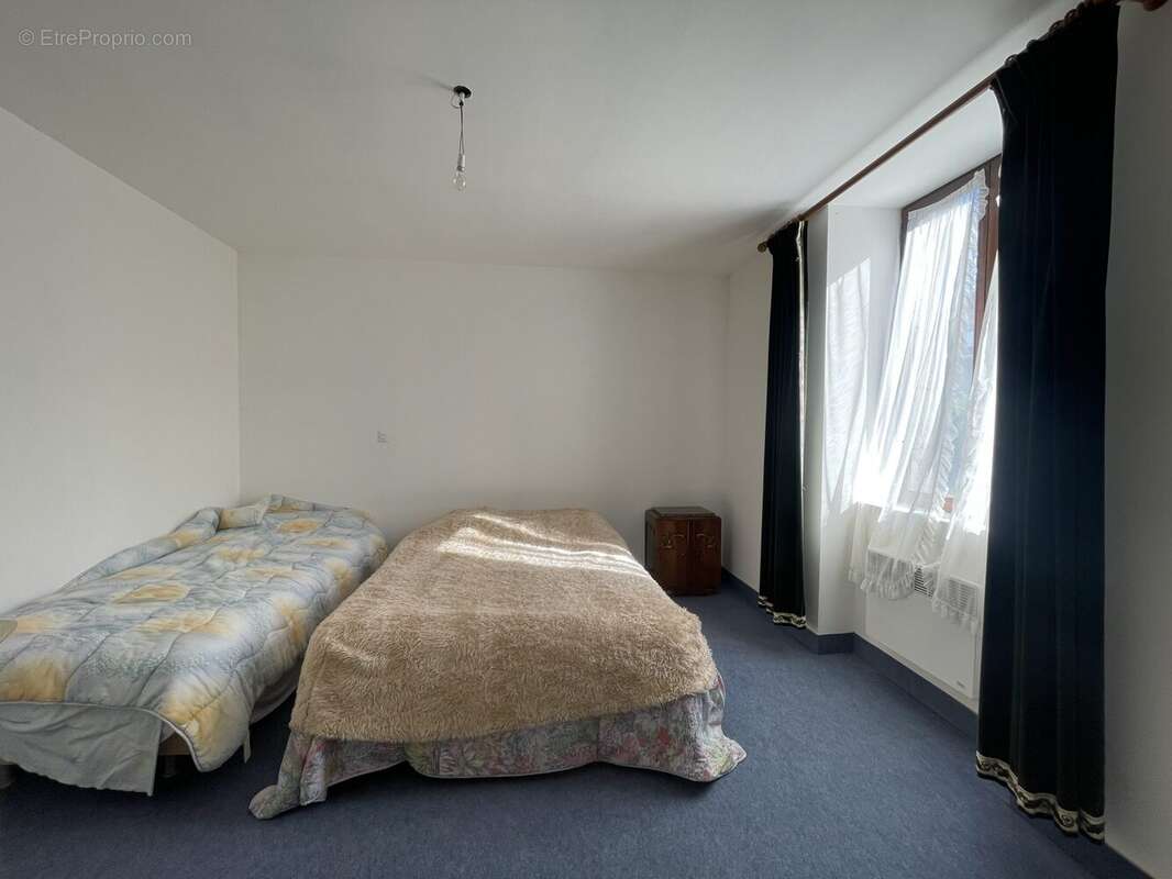 Maison 110 m² à Hardanges  - photo 8