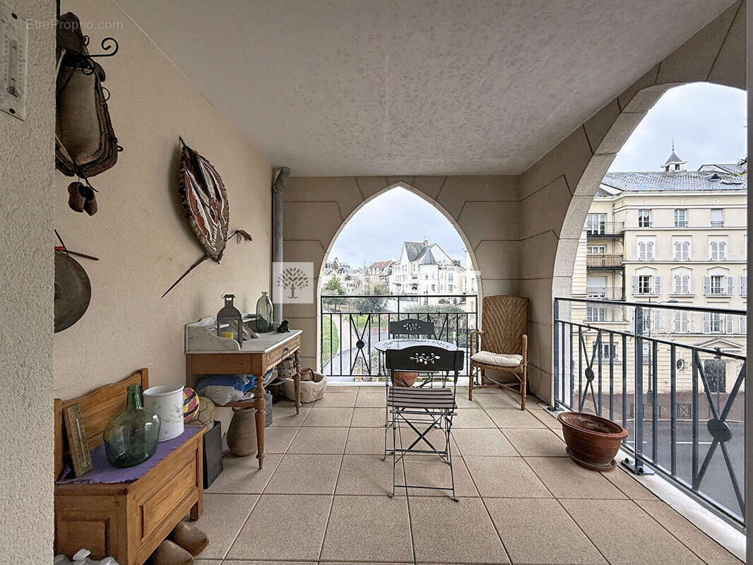 Appartement à LE PLESSIS-ROBINSON