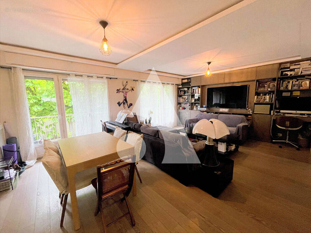 Appartement à SAINT-MAUR-DES-FOSSES