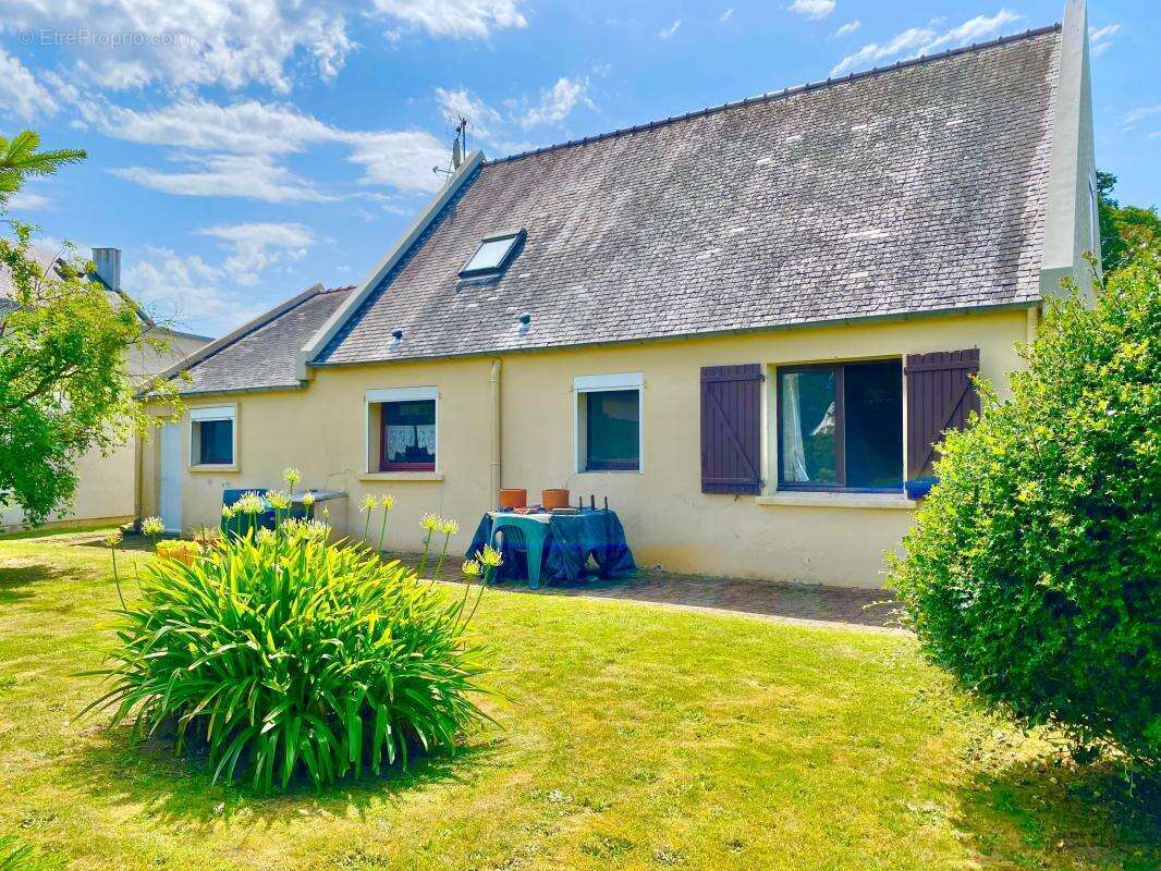 Maison à PLOUEZOC'H