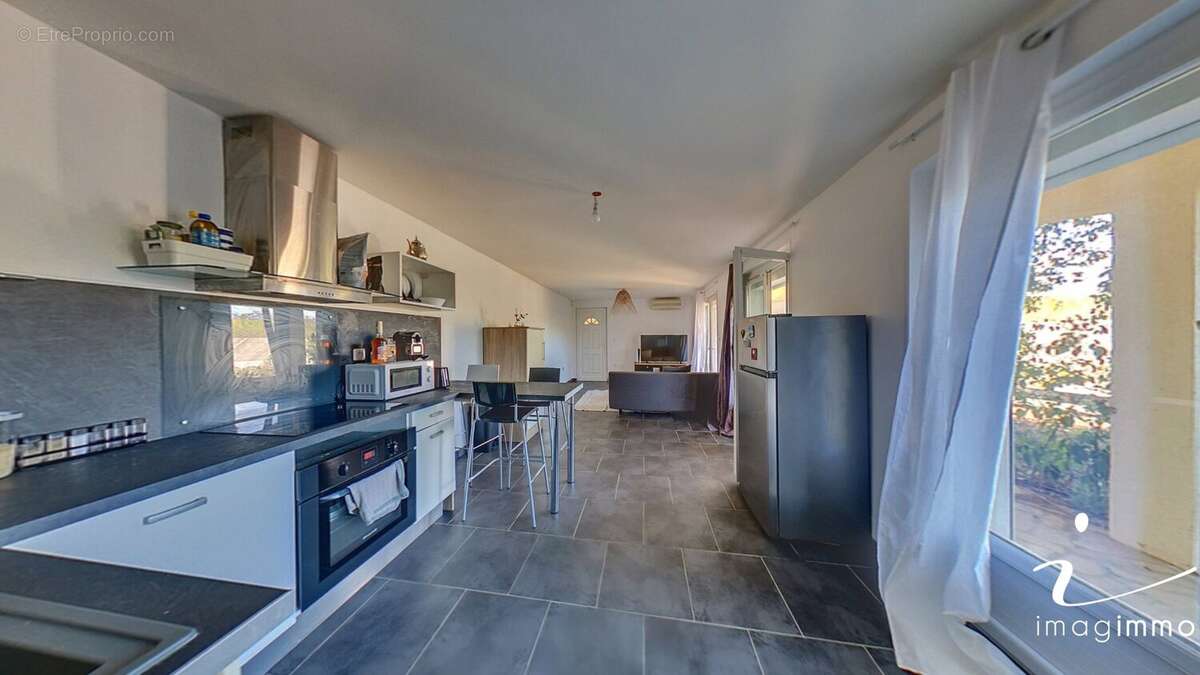 Maison à SAINT-JEAN-DE-VEDAS