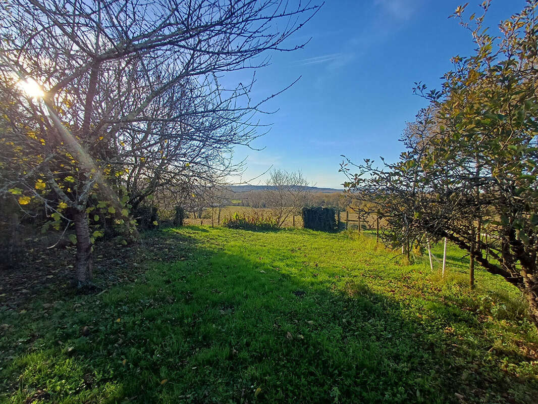 Maison à SAINT-ETIENNE-D'ORTHE