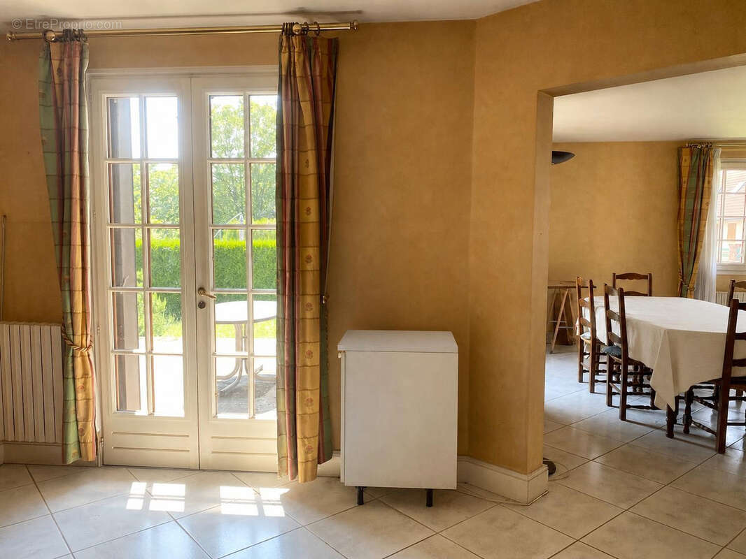 Maison à SAINT-QUENTIN