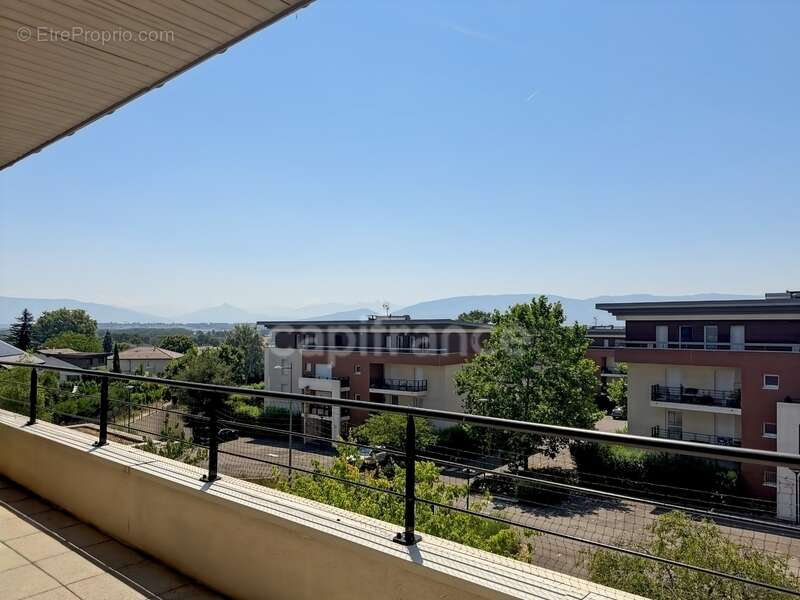 Appartement à PREVESSIN-MOENS